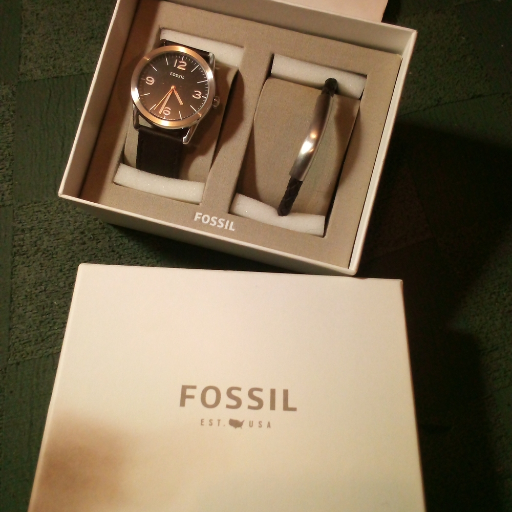 Fossil Men's Dark Brown Watch and Bracelet Set